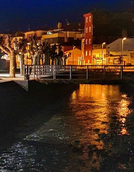 El Carroceu a su paso por Llanes…