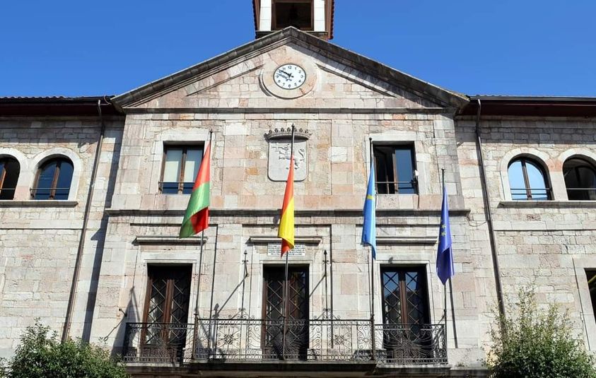 El Ayuntamiento de Llanes inicia los pagos de las ayudas covid a autónomos y empresas, que recibirán…