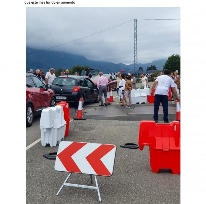 Los vecinos de Andrín se han hartado de ser ninguneados por el Principado y de poner en riesgo su in…