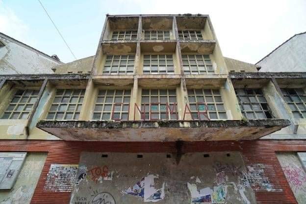 Y Llanes volverá a tener un espacio amplio, digno y agradable donde volver a disfrutar de cine, teat…