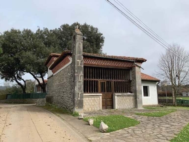 Adjudicada la renovación de la cubierta de la capilla de San Francisco, en Lledías….