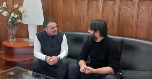 Esta mañana se celebró en el Ayuntamiento de Llanes el Pleno de constitución de …